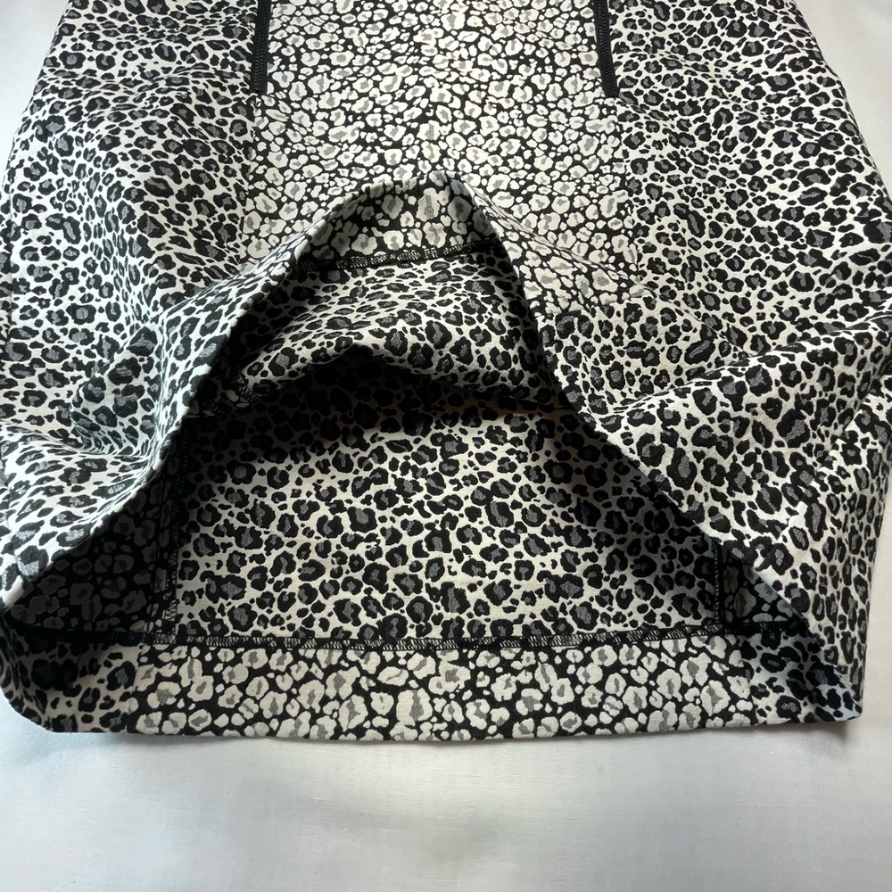 Anne Taylor Animal Print Skirt | Size 8 - Picture 4 of 13